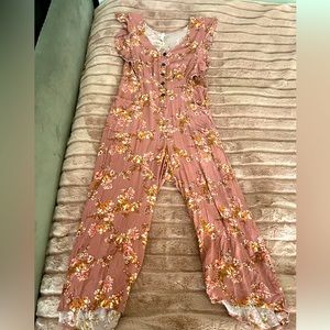 NWOT Floral Jumpsuit WITH POCKETS!